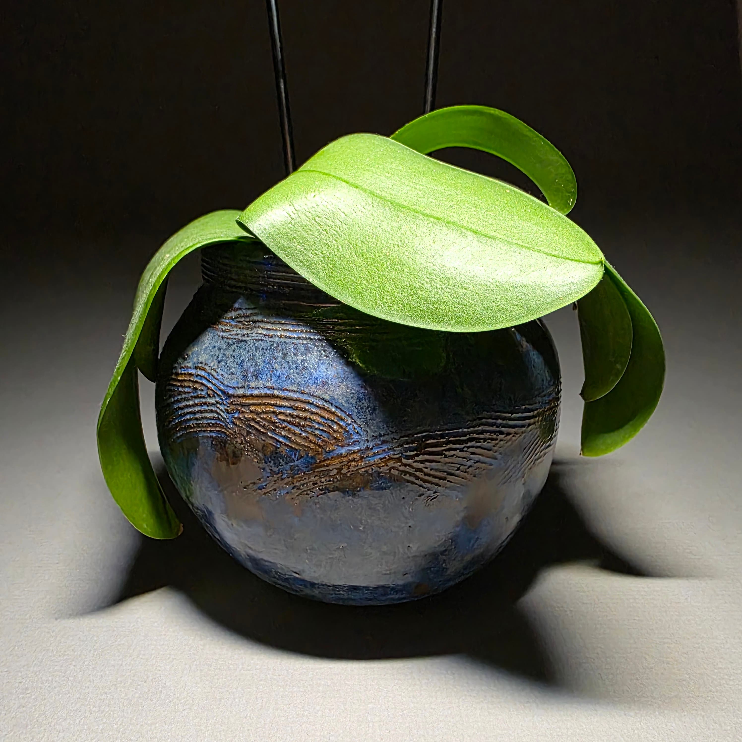Blue crystalline vase - Image 4